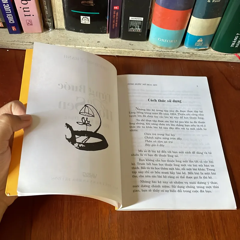 II Tựa sách: Từng Bước Nở Hoa Sen - Thiền Sư Nhất Hạnh - 2007 558047