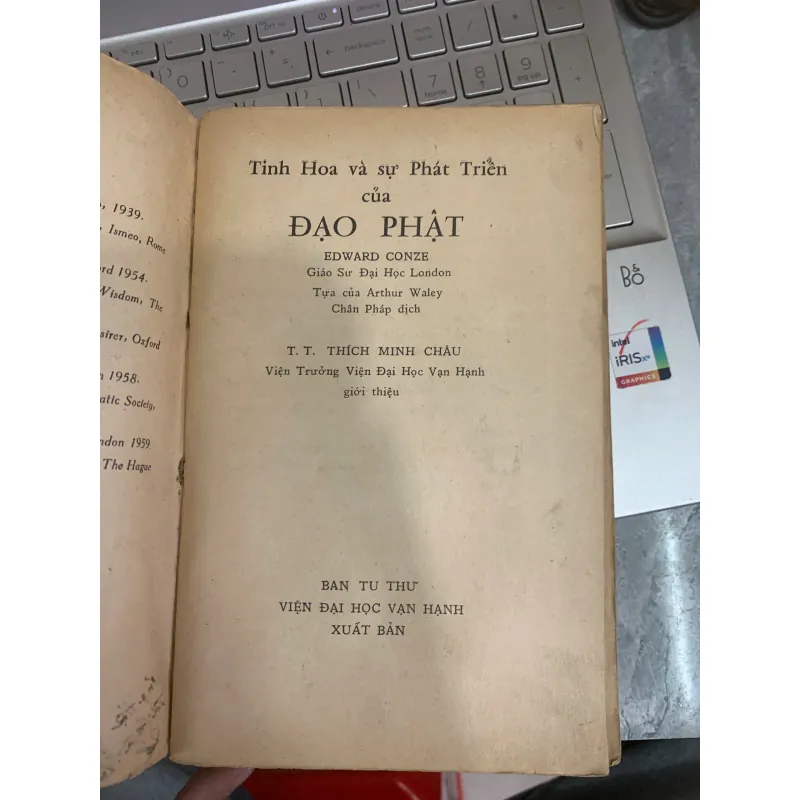 TINH HOA VÀ SỰ PHÁT TRIỂN CỦA ĐẠO PHẬT - EDWARD CONZE (CHÂN PHÁP DỊCH THUẬT) 935344