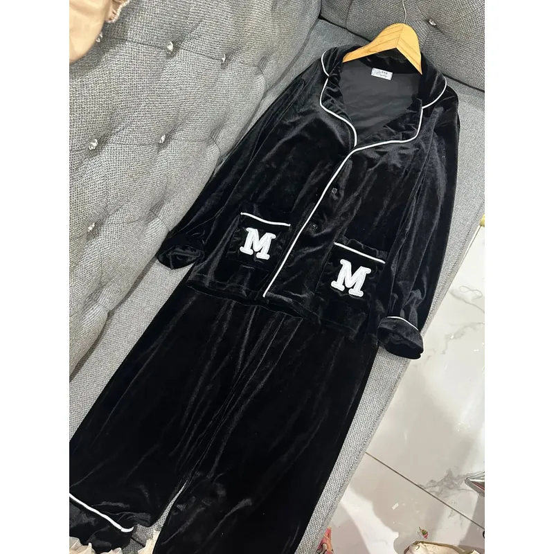Bộ pijama nhung  591915