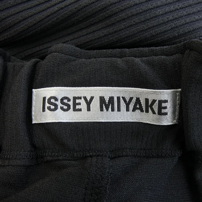 Quần ISSEY MIYAKE IM33KF299 - Hàng hiệu Chính hãng 816901