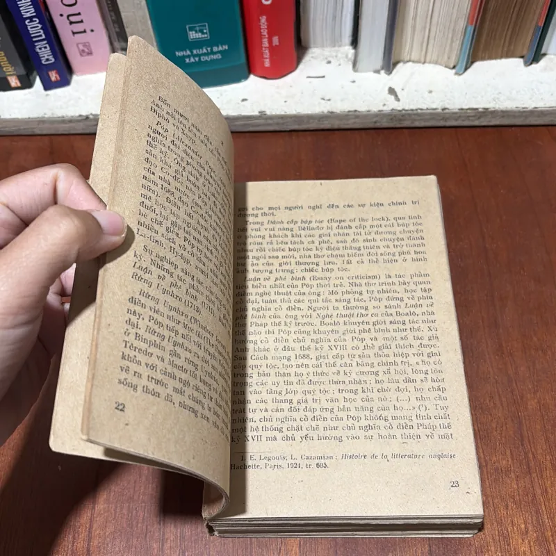 II Sách Xưa: Văn Học Phương Tây (Thế Kỷ 18) - Phùng Văn Tửu, Đỗ Ngoạn - 1985 750637