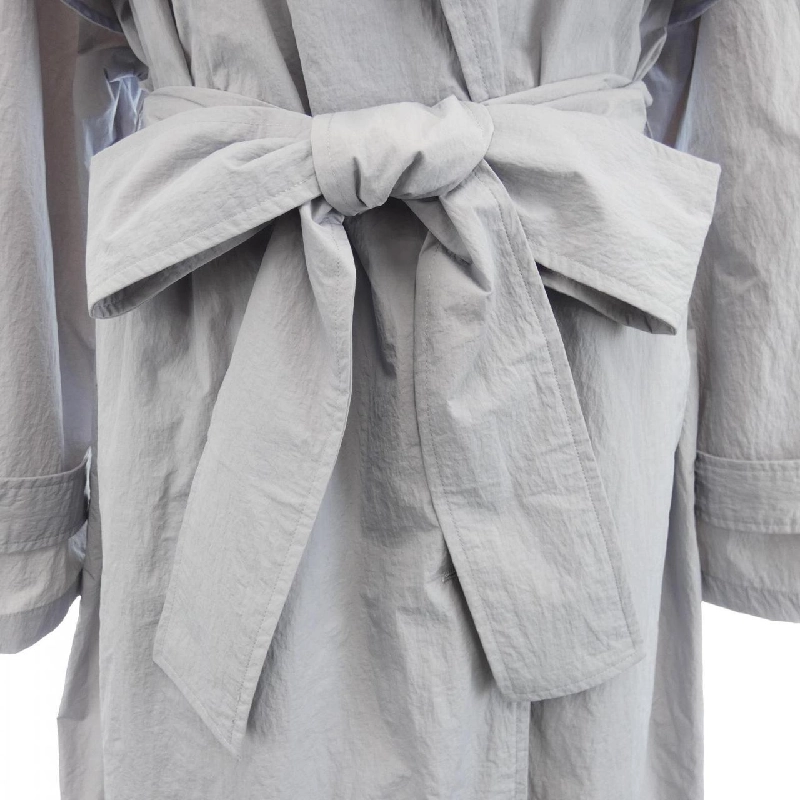 【Khuyến mãi】Áo khoác emmi 639308