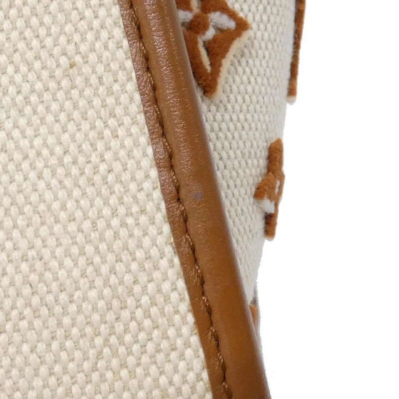 Túi xách Louis Vuitton On My Side PM M59905 - Hàng hiệu Chính hãng 764799