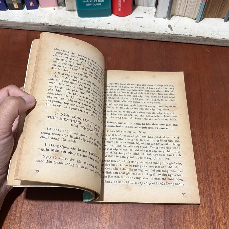 II Giáo Trình: Chủ Nghĩa Xã Hội Khoa Học - 2001 757917