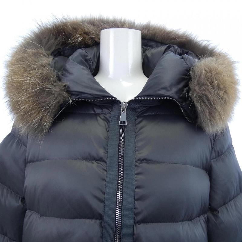 Áo khoác lông vũ MONCLER TINUVIEL 628871