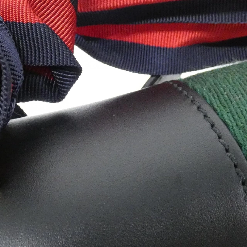 Túi xách vai Gucci SYLVIE 421882 CVLEG - Hàng hiệu Chính hãng 801469