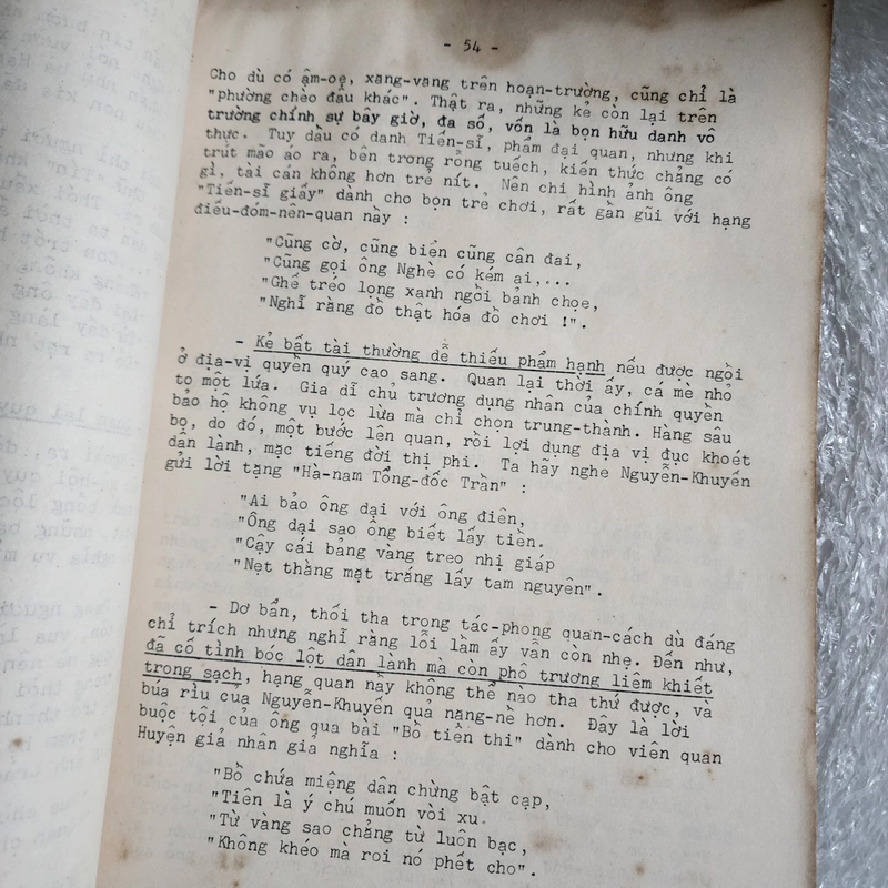Việt văn in roneo trước 1975 khổ to 466460