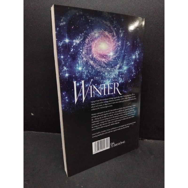 The lunar chronicles: Winter - Công chúa mặt trăng mới 70% ố vàng 2016 HCM1410 Marissa Meyer VĂN HỌC 917402