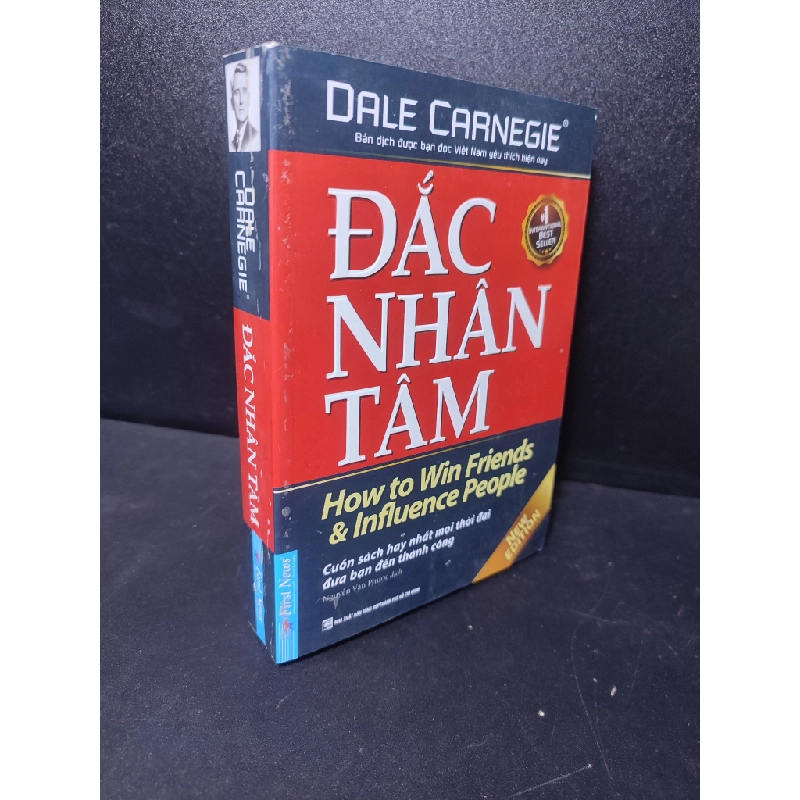 Đắc Nhân Tâm Dale Carnegie 2020 (Khổ Nhỏ) mới 80% ố, bẩn bìa, tróc gáy, mộc đỏ HPB.HCM2301 kỹ năng 68292