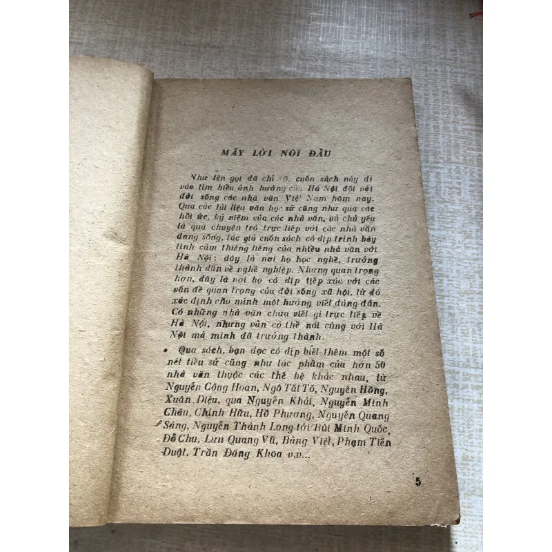 Một số nhà văn Việt Nam hôm nay với Hà Nội 992390