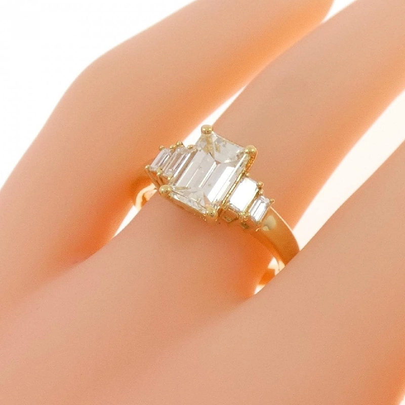 Nhẫn kim cương K18YG 1.548CT VLY SI1 cắt hình Emerald - Hàng hiệu Chính hãng 873733