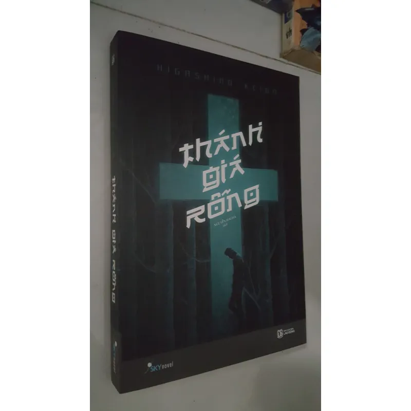 Thánh giá rỗng - Higashino Keigo 703664