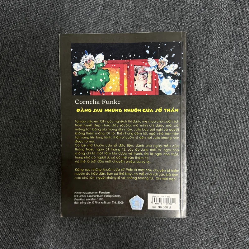 Đằng sau những khuôn cửa sổ thần - Cornelia Funke 1002910