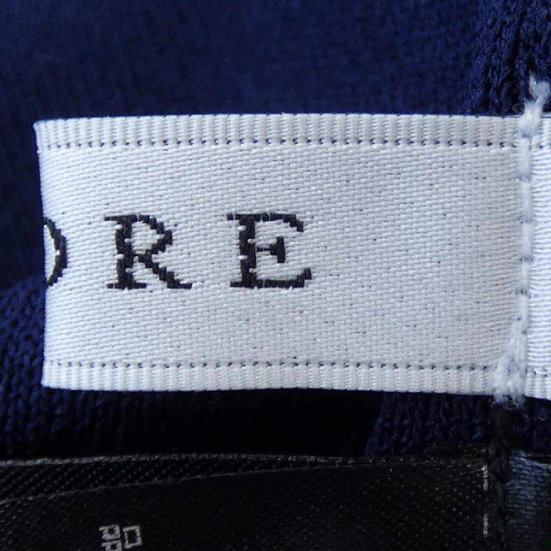 Áo ADORE - Hàng hiệu Authentic 811990