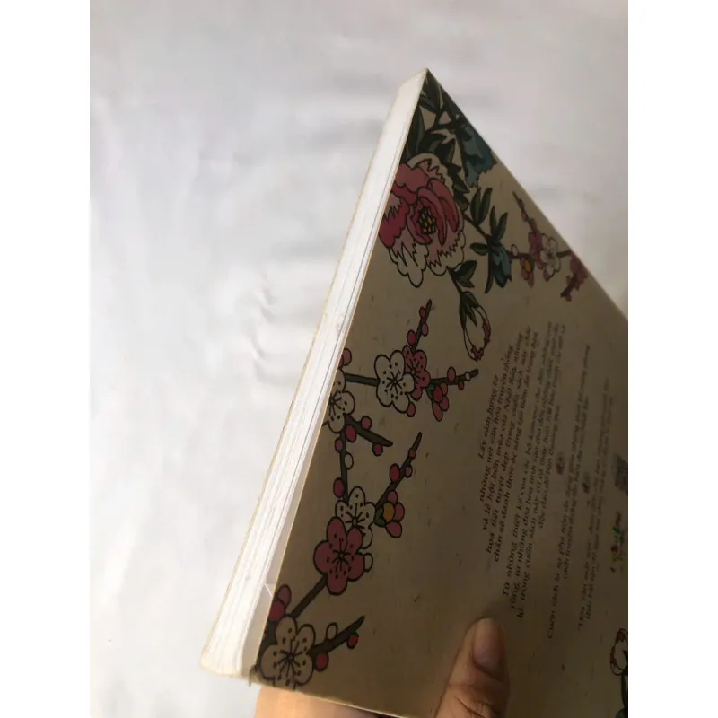 Sách tô màu Hoa văn mặt trời 731127