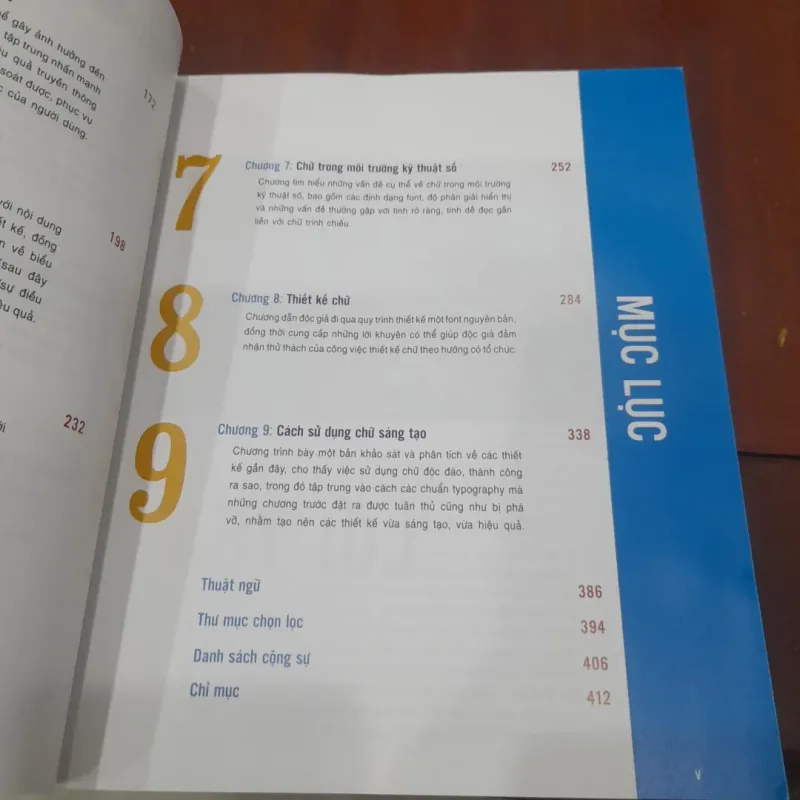 Khám phá TYPOGRAPHY 752896