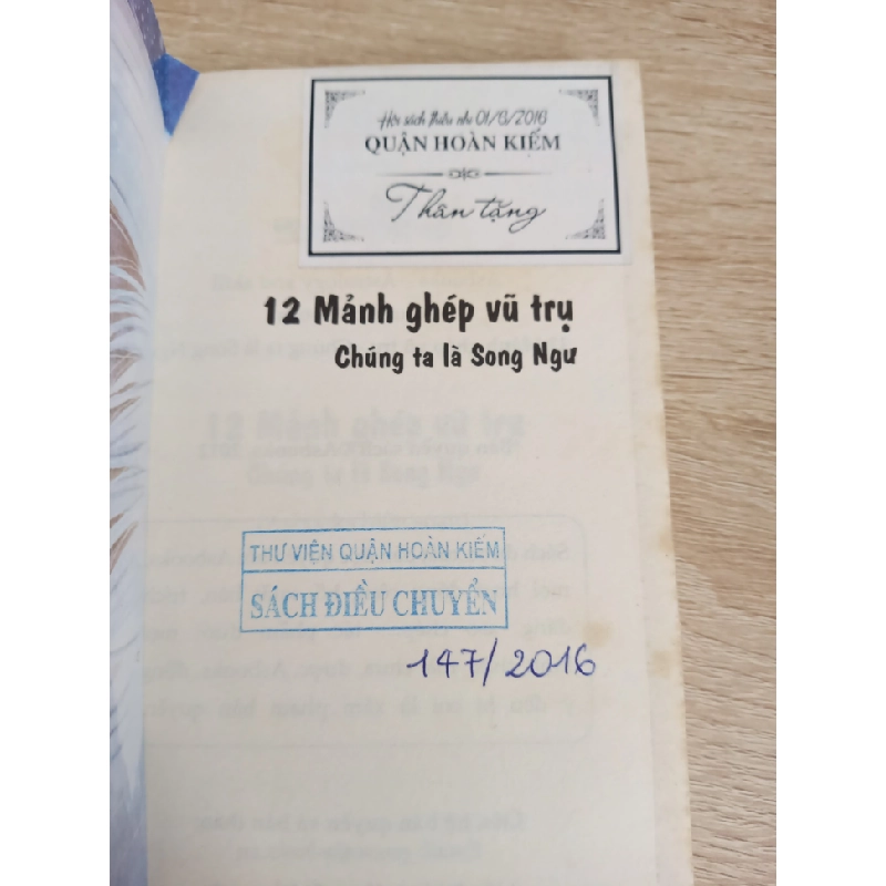[Phiên Chợ Sách Cũ] 12 Mảnh Ghép Vũ Trụ - Chúng Ta Là Song Ngư (2014) S1507 506327