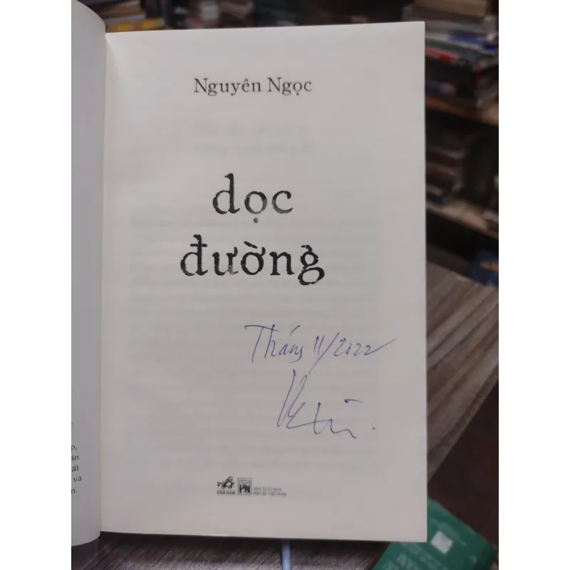 Sách: Dọc đường - Tác giả: Nguyên Ngọc (A3) 598398