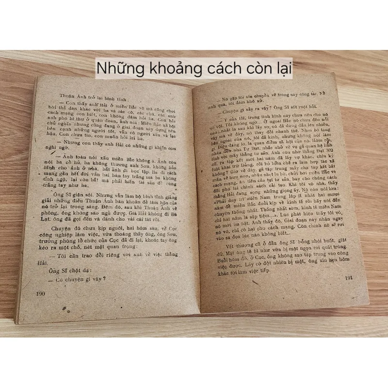 Tiểu thuyết những khoảng cách còn lại của nhà văn Nguyễn Mạnh Tuấn 703945