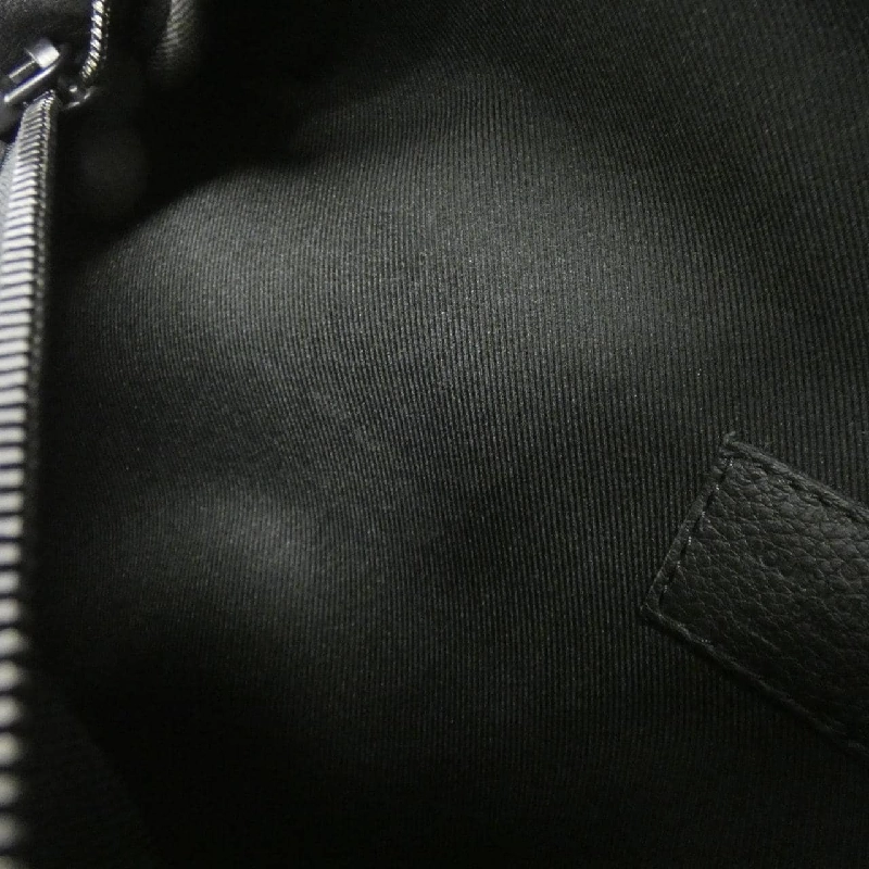 Túi đeo chéo Louis Vuitton Monogram Shadow Discovery Bum Bag PM M46036 613560