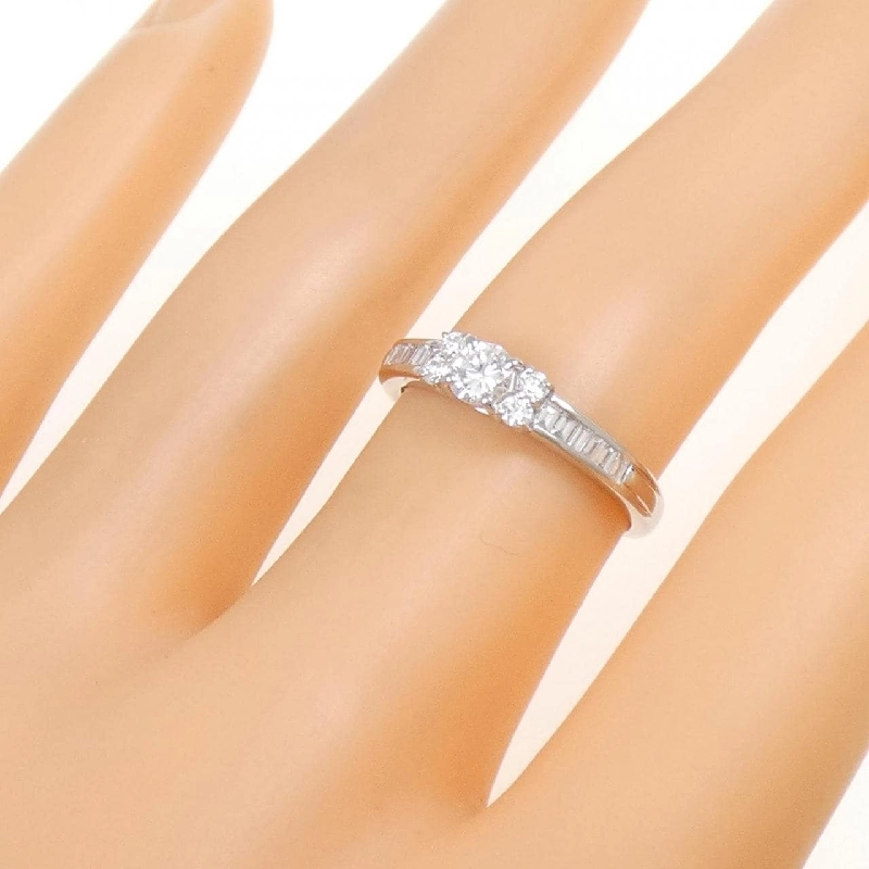 Nhẫn kim cương PT900 0.24CT 671673