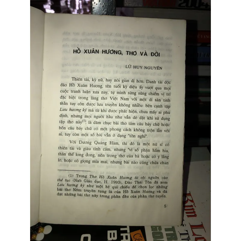 Hồ Xuân Hương thơ và đời  1001130