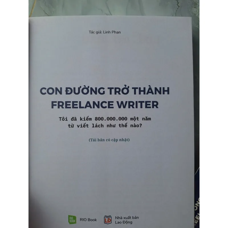 Sách Con đường trở thành freelance writer 605029