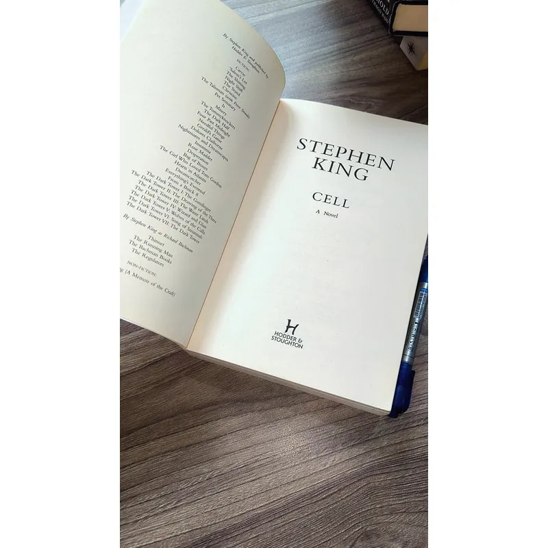 Cell by Stephen King (khổ lớn) 723219