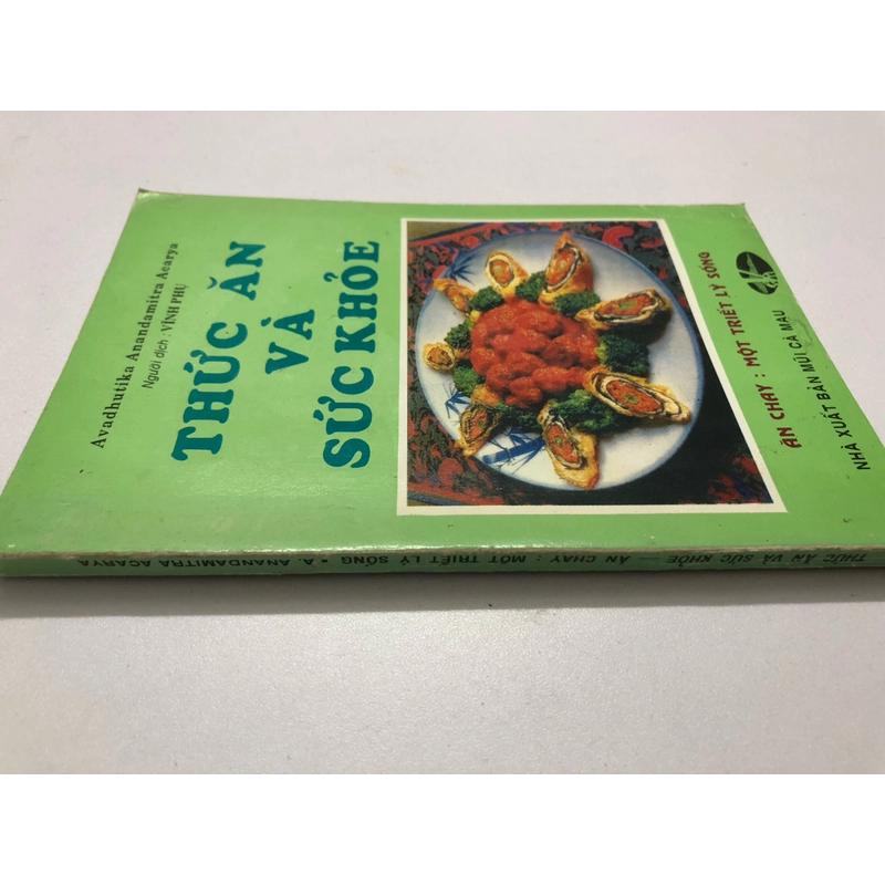 THỨC ĂN VÀ SỨC KHOẺ (sách dịch) - 151 TRANG, NXB: 2004 295967