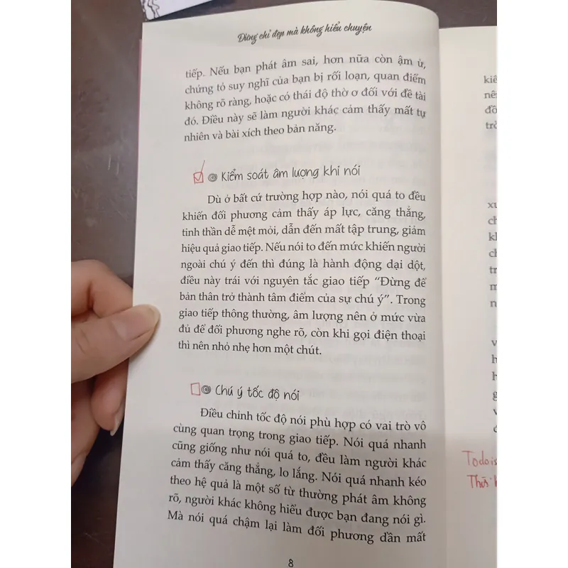 Đừng chỉ đẹp mà không hiểu chuyện - Có bookmark - Sách cũ 642937