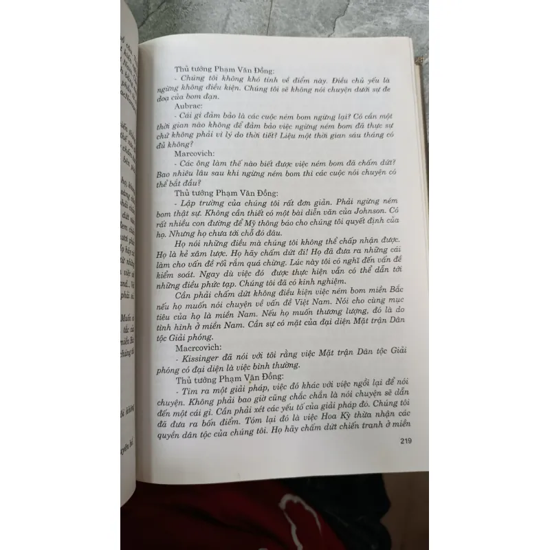 CÁC CUỘC THƯƠNG LƯỢNG LÊ ĐỨC THỌ KISSINGER TẠI PARIS - LƯU VĂN LỢI 740355