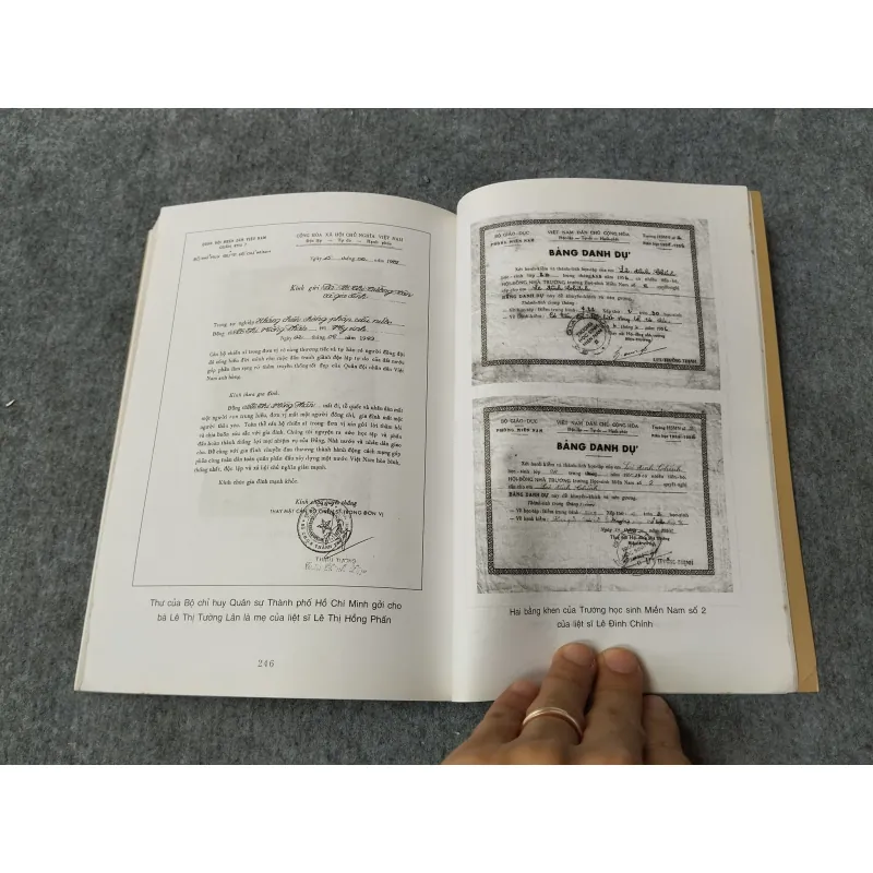 LIỆT SĨ - LUẬT SƯ LÊ ĐÌNH CHI VÀ GIA ĐÌNH 700922