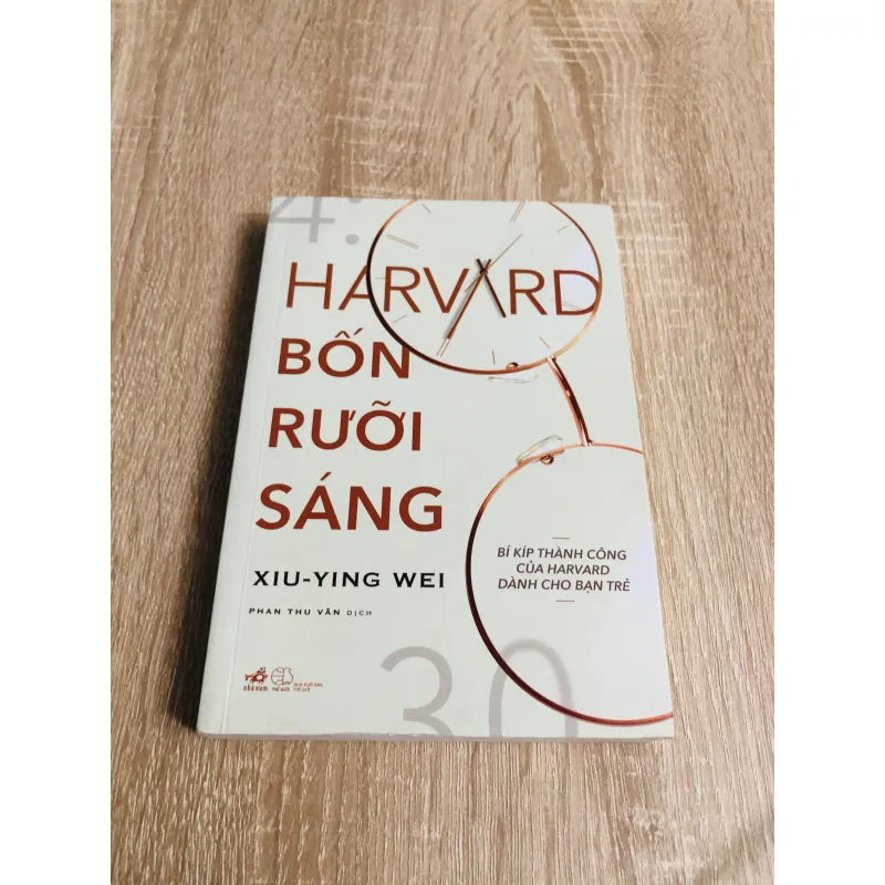 HARVARD BỐN RƯỠI SÁNG  1004069