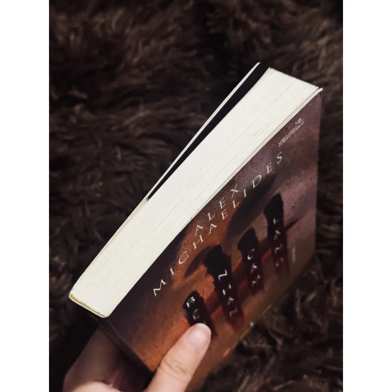 Bệnh nhân câm lặng 936272