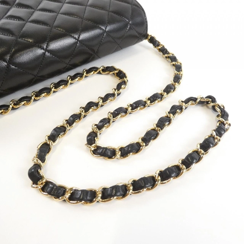 Túi xách chéo Chanel 611404