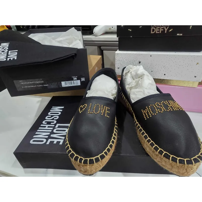 Dép Espadrille Đen Nữ Love MOSCHINO chữ nổi vàng 715440