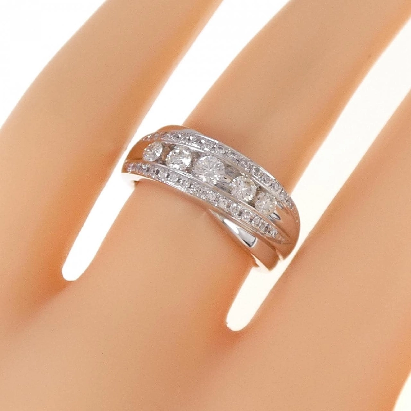 Nhẫn kim cương K18WG 0.50CT 672429