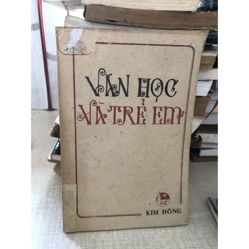 Văn học và trẻ em 973899