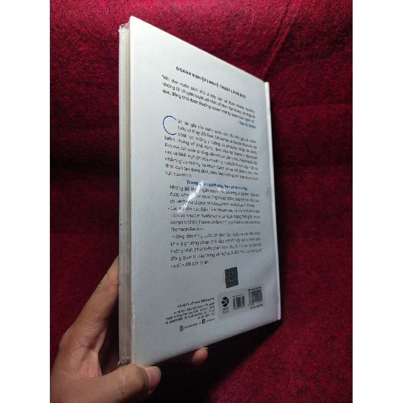 Cẩm nang lãnh đạo tạo ảnh hưởng truyền cảm hứng và tiến về phía trước mới 100% 40717