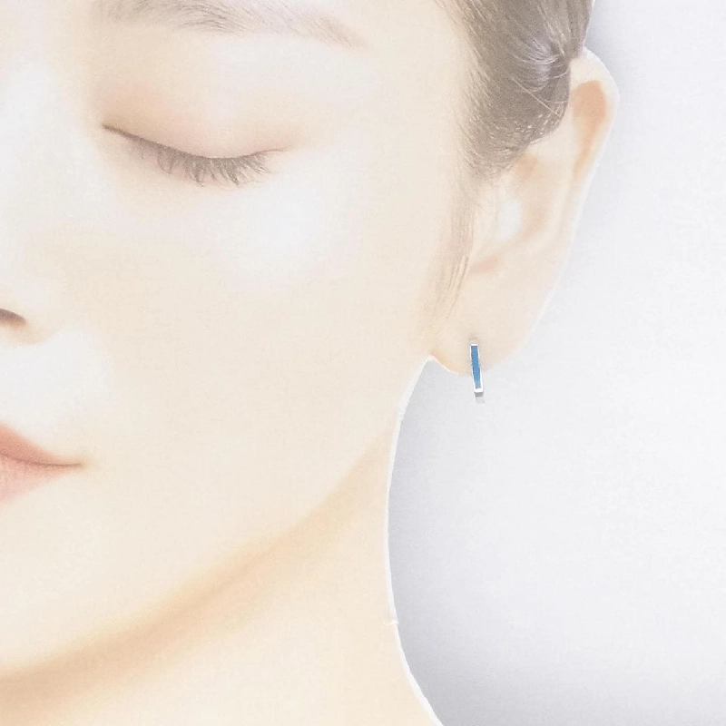 K18WG Bông tai nhựa - Hàng hiệu Authentic 868999