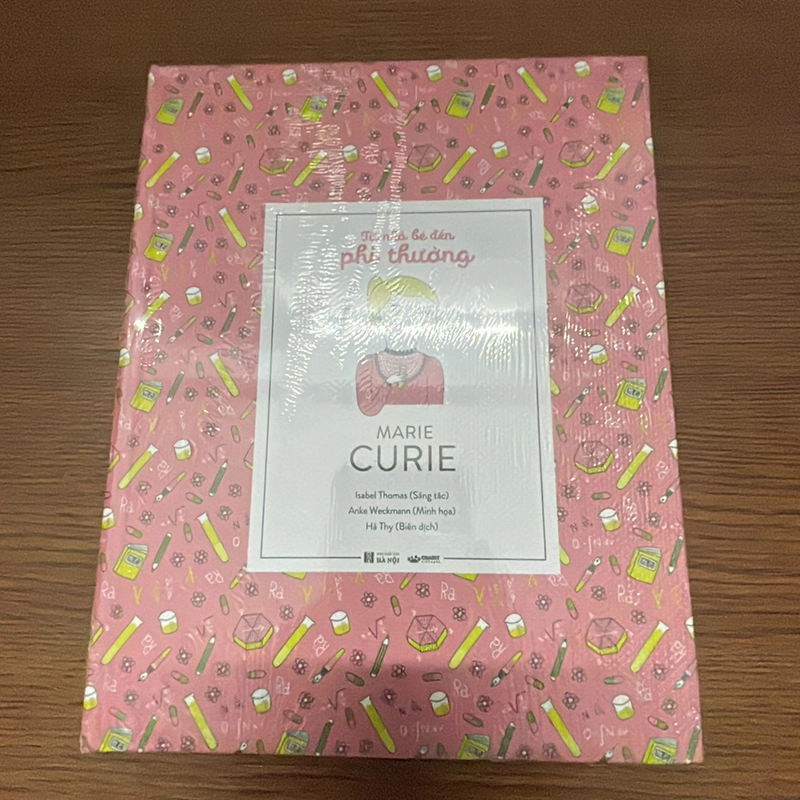 Từ nhỏ bé đến phi thường Marie Curie 357557