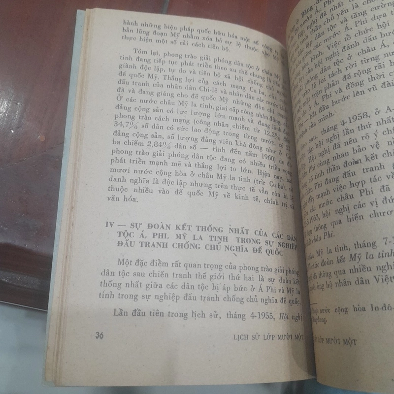 LỊCH SỬ LỚP 11 PHỔ THÔNG, tập II (in năm 1976) 519392