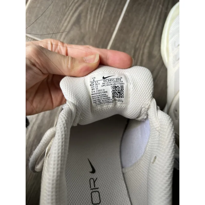 Giày Tennis Nike  747884