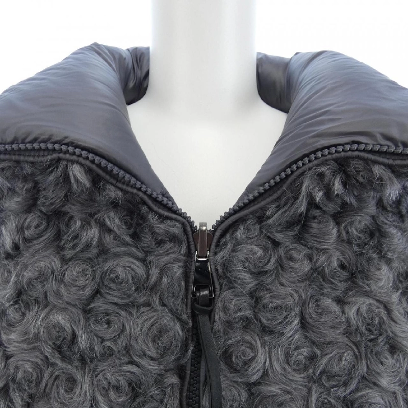 Áo khoác lông vũ MONCLER 644060