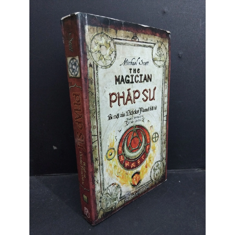 Pháp sư Bí mật của Nicholas Flamel bất tử mới 70% ố ẩm nhăn trang gấp bìa 2016 HCM2811 Michael Scott VĂN HỌC 356817