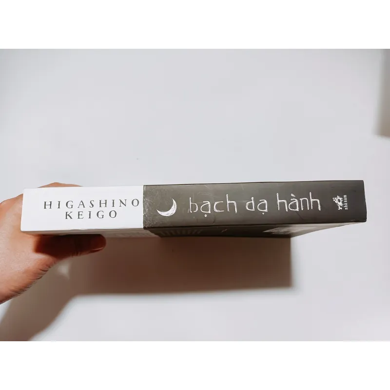 Bạch Dạ Hành - Higashino Keigo  712368