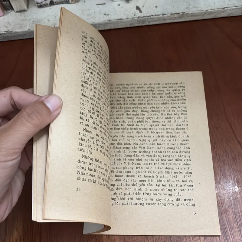 II Sách Xưa: Việt Nam • 40 Năm Đấu Tranh Và Thắng Lợi - Trường Chinh - 1985 599644