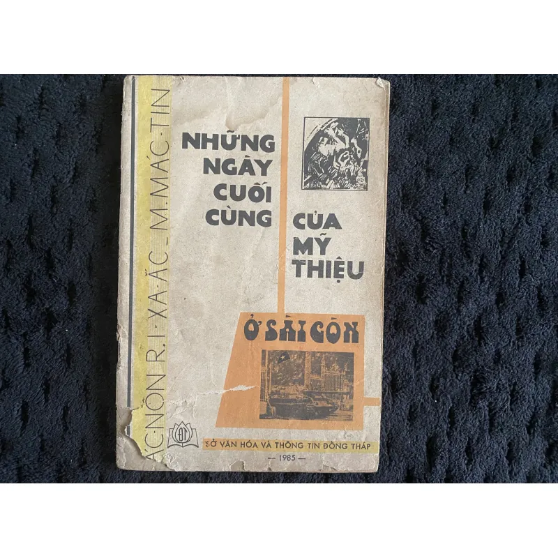 Những ngày cuối cùng của Mỹ - Thiệu ở Sài Gòn, Ác-nôn R.I-xa Ắc và M. Mác-tin 1031459