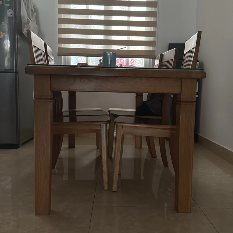bàn ăn nhập chính goc tu nga 530830