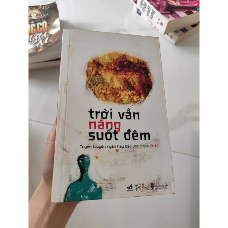 Trời vẫn nắng suốt đêm 559289